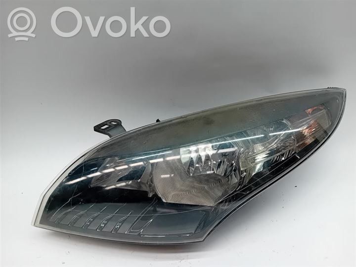 Renault Megane IV Phare frontale 