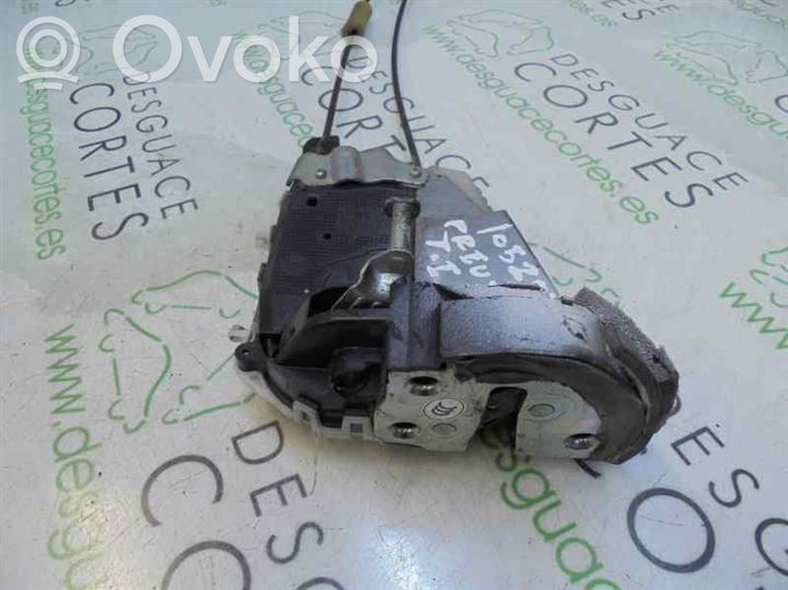 Toyota Prius (XW30) Cerradura de puerta trasera 