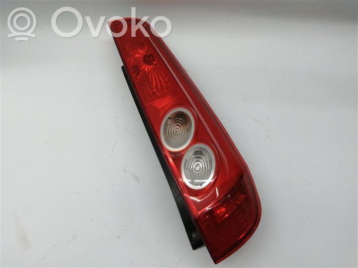 Ford Fiesta Lampă spate în caroserie 