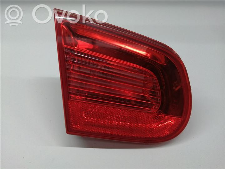 Volkswagen Eos Lampy tylnej klapy bagażnika 