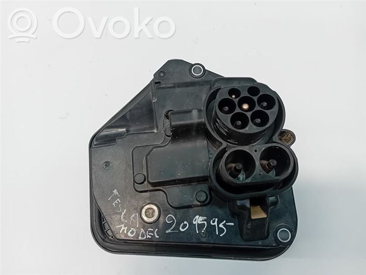 Tesla Model Y Inne komputery / moduły / sterowniki 