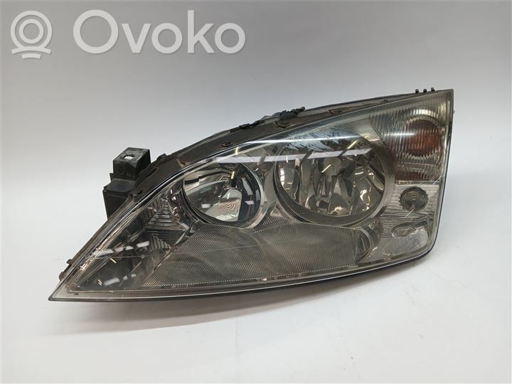 Ford Mondeo Mk III Phare frontale 