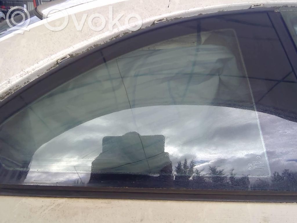 Rear side window