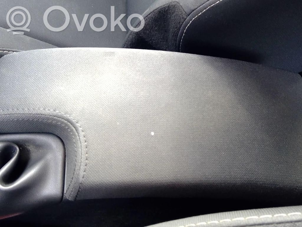 Renault Megane III Armrest 