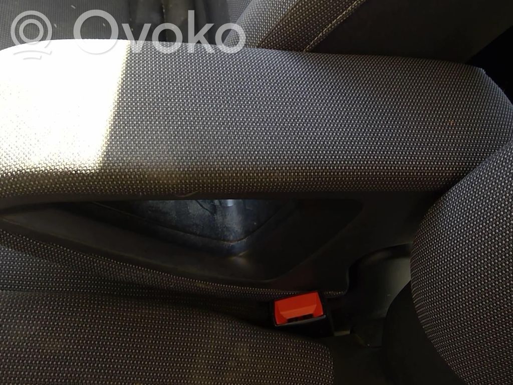 Citroen C4 Cactus Reposabrazos 