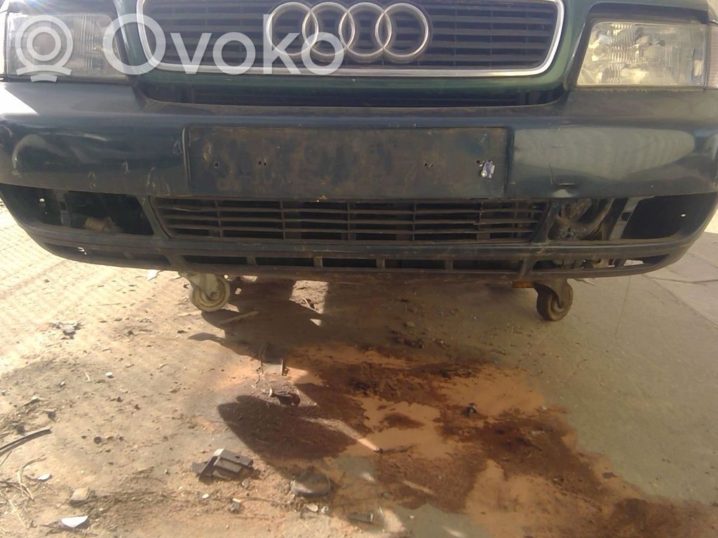 Audi A4 S4 B5 8D Parachoques delantero 