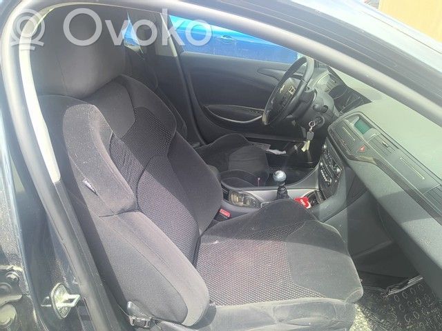 Citroen C5 Etumatkustajan istuin 