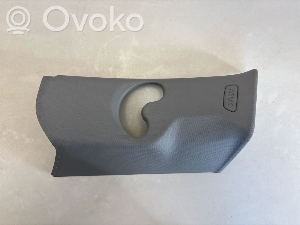 BMW 2 F46 Osłona środkowa słupka / C 