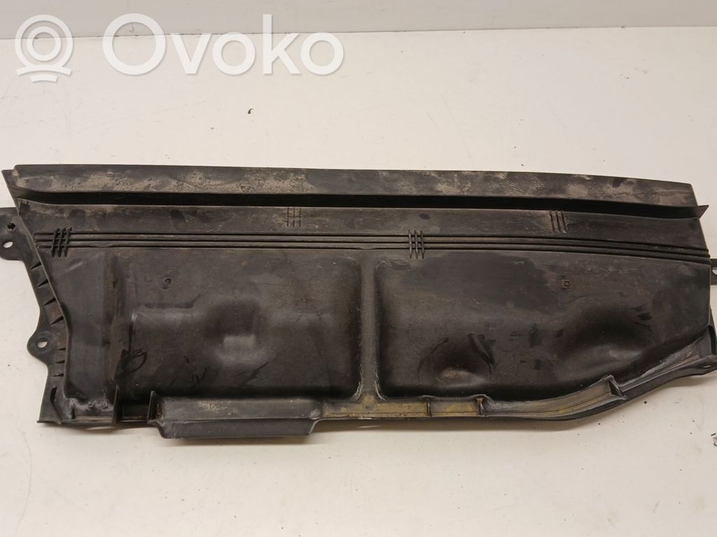 BMW 2 F46 Inne części komory silnika 