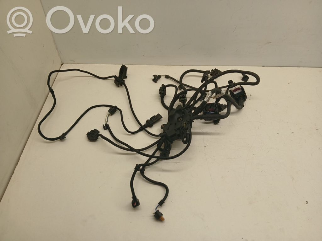 BMW 5 G30 G31 G38 Wiązka przewodów silnika 