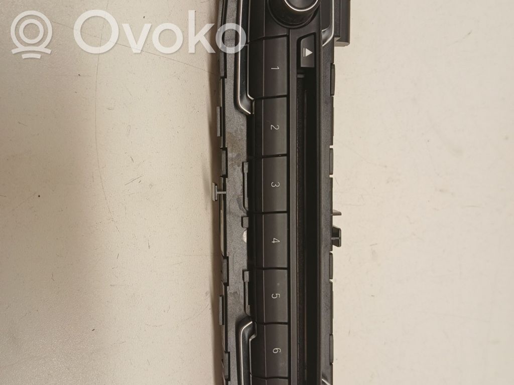 Panel radia   9371455,20020110,937145506