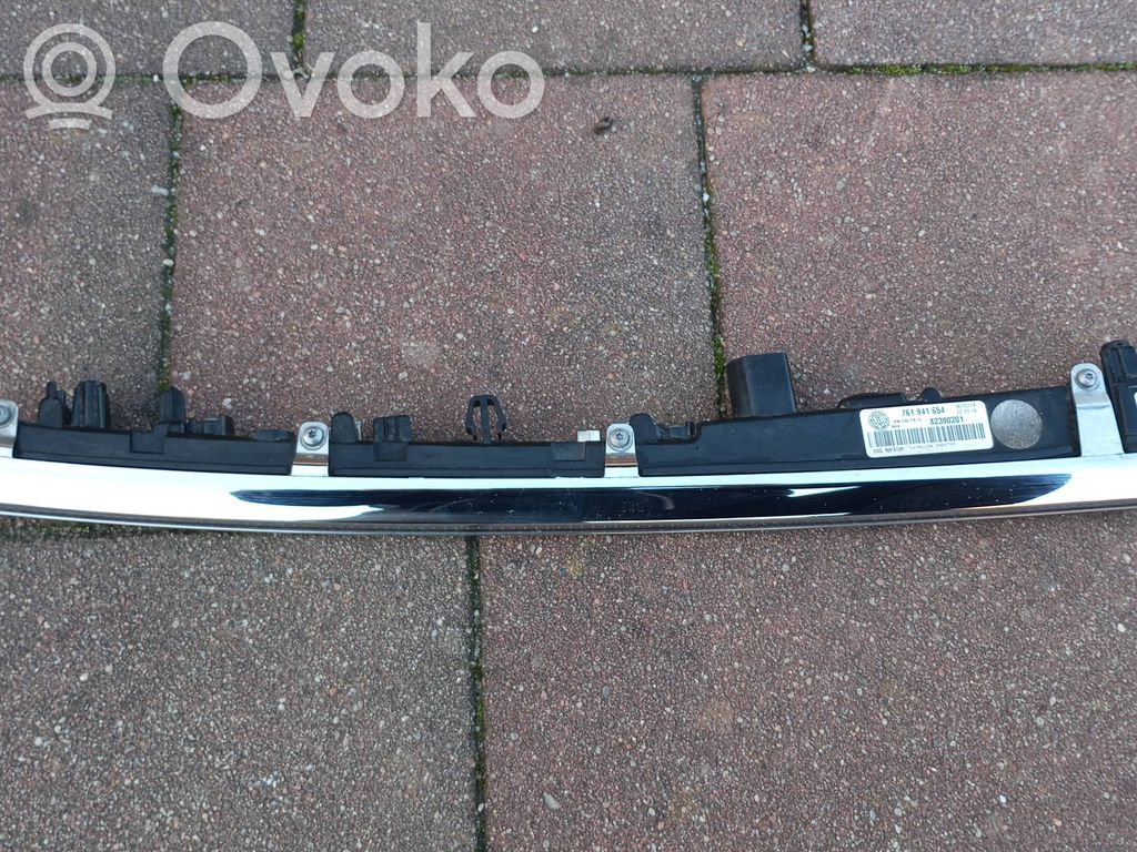 Volkswagen Touareg III Lampa przednia 