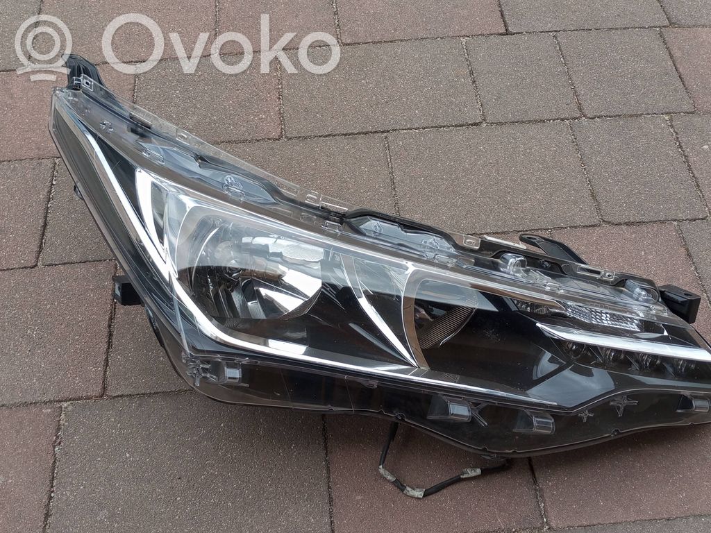 Phare frontale   8111002L50