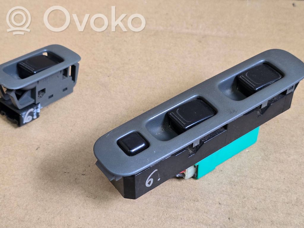Electric window control switch   3799081A10,1370D7,C8HS22T01,3799575F0