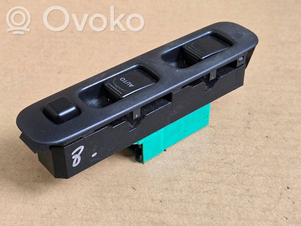 Suzuki Ignis Electric window control switch 