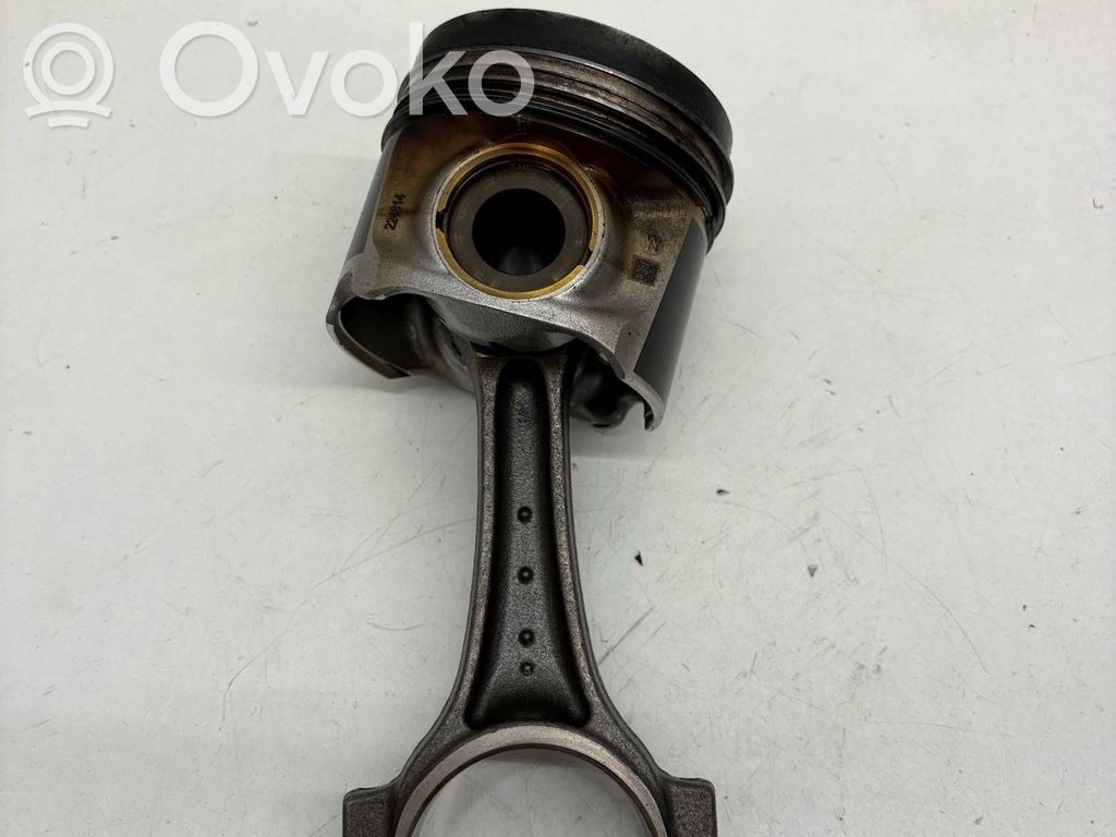 BMW 5 G30 G31 G38 Tłok z korbowodem 