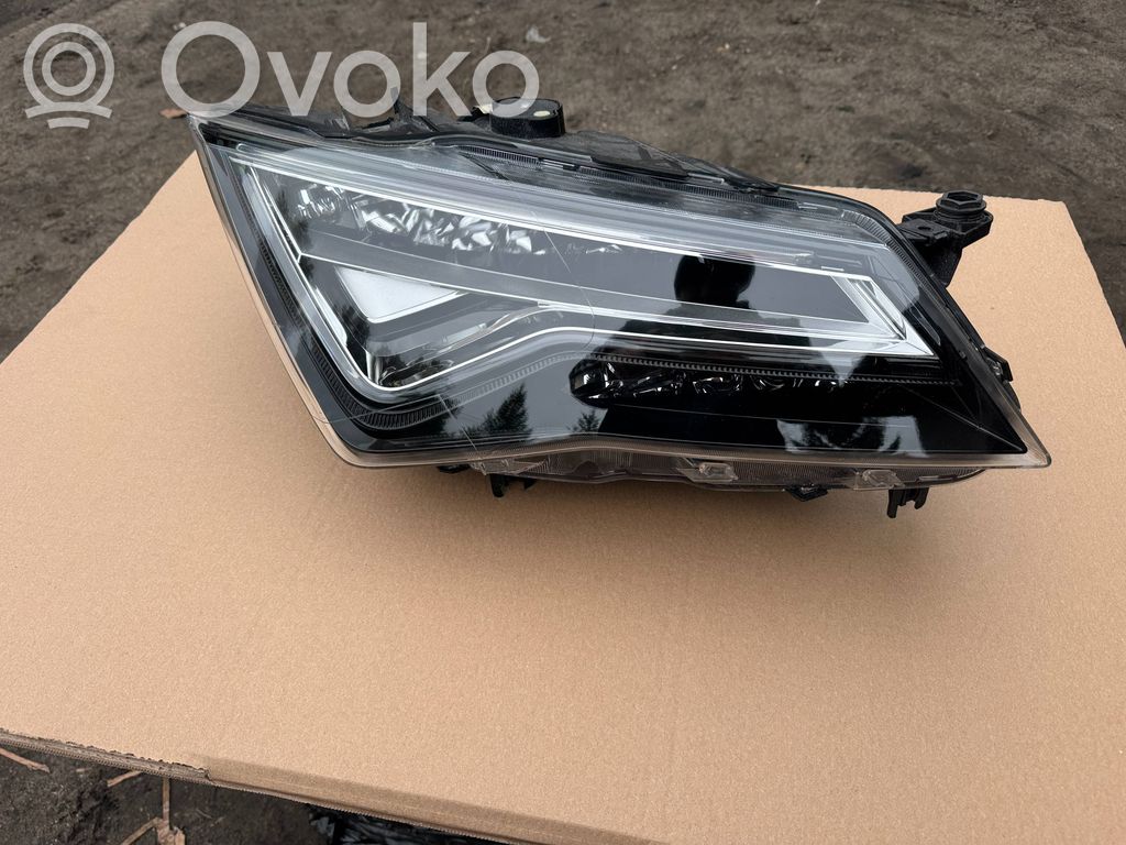 Headlight/headlamp   90117434C,576941008G
