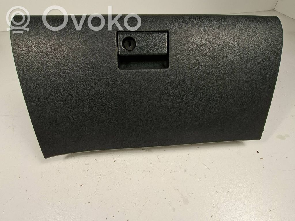 Mazda 6 Daiktadėžė 