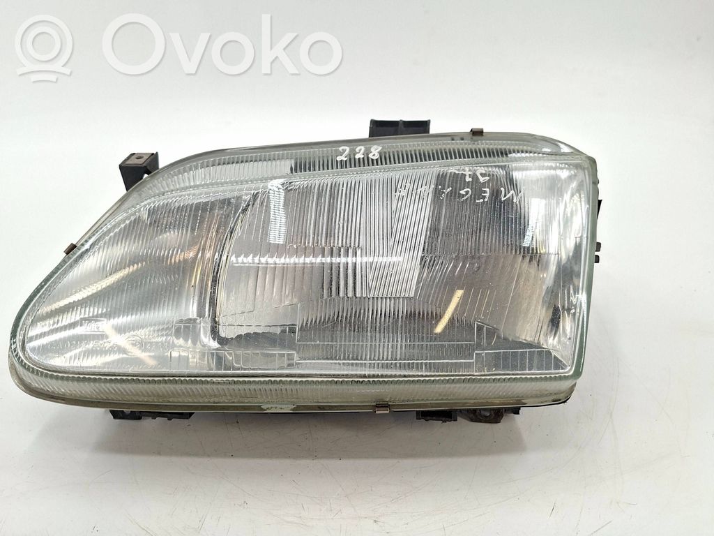 Headlight/headlamp   E24706