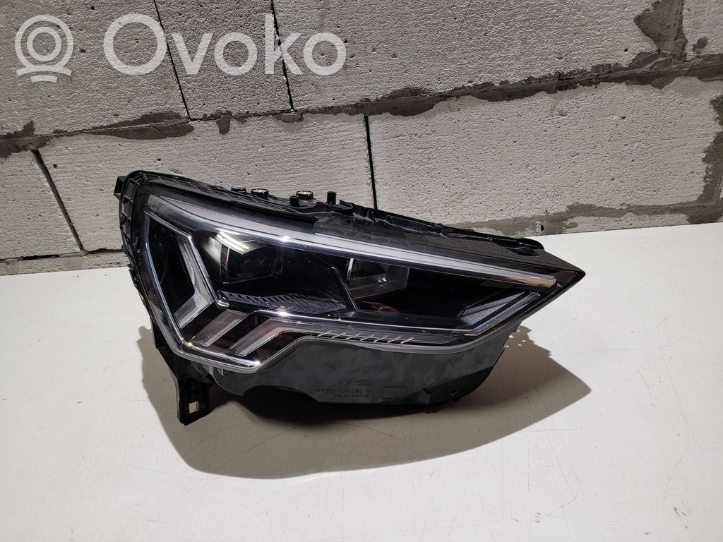 Audi Q3 F3 Scheinwerfer 