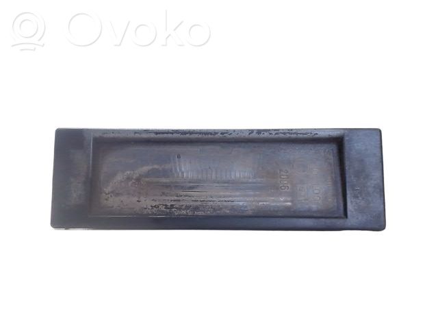 BMW 1 E81 E87 Lampa oświetlenia tylnej tablicy rejestracyjnej 