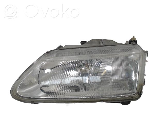 Renault Laguna I Far 