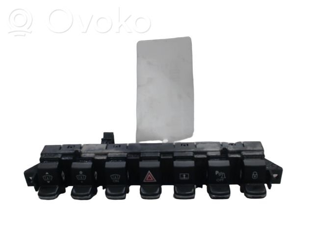 Peugeot 3008 I Hazard light switch 