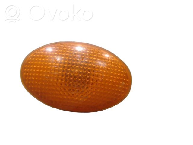 Front fender indicator light   1058079,1058079