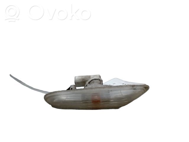 BMW 1 E81 E87 Front fender indicator light 