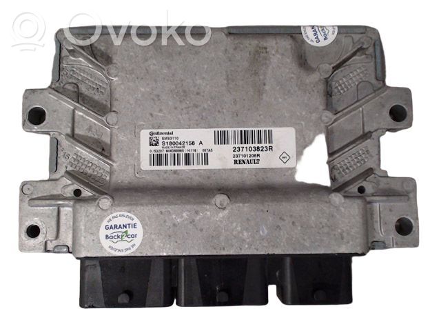 Renault Clio III Engine control unit/module ECU 