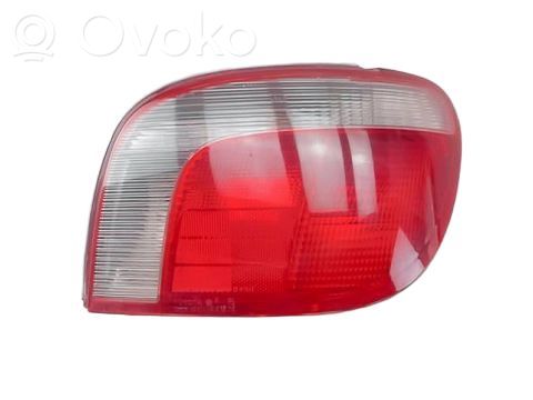 Toyota Yaris Luz trasera/de freno 
