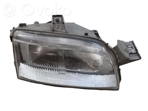 Fiat Punto (176) Lampa przednia 