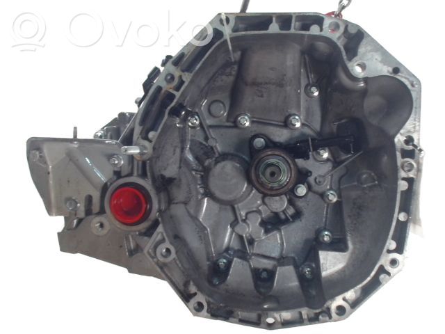 Nissan Note (E12) 6 Gang Schaltgetriebe 