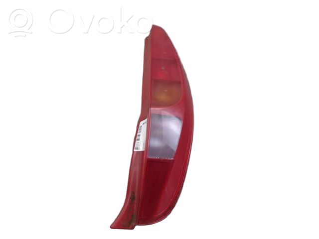 Fiat Punto (188) Galinis žibintas kėbule 