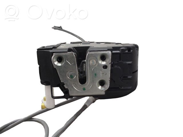 Priekšpusē slēdzene   805019U10B,805019U10B