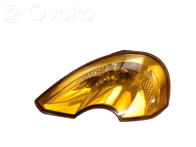 Front indicator light   8200267913,14808521,180296012,2105211,41314026,4366903,4366904,4405070,4405071,5511519LUE,60070351,8200267913,8200267914,8200267916,GA3360,RN3084103,RN3084104