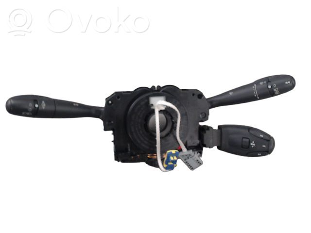 Commodo, commande essuie-glace/phare   98069813XT,2103356,23356,6242GF,6242VW,6242X3,70477115,9660144677,9660146077,9664042377,9664046277,9666012477,98069813XT