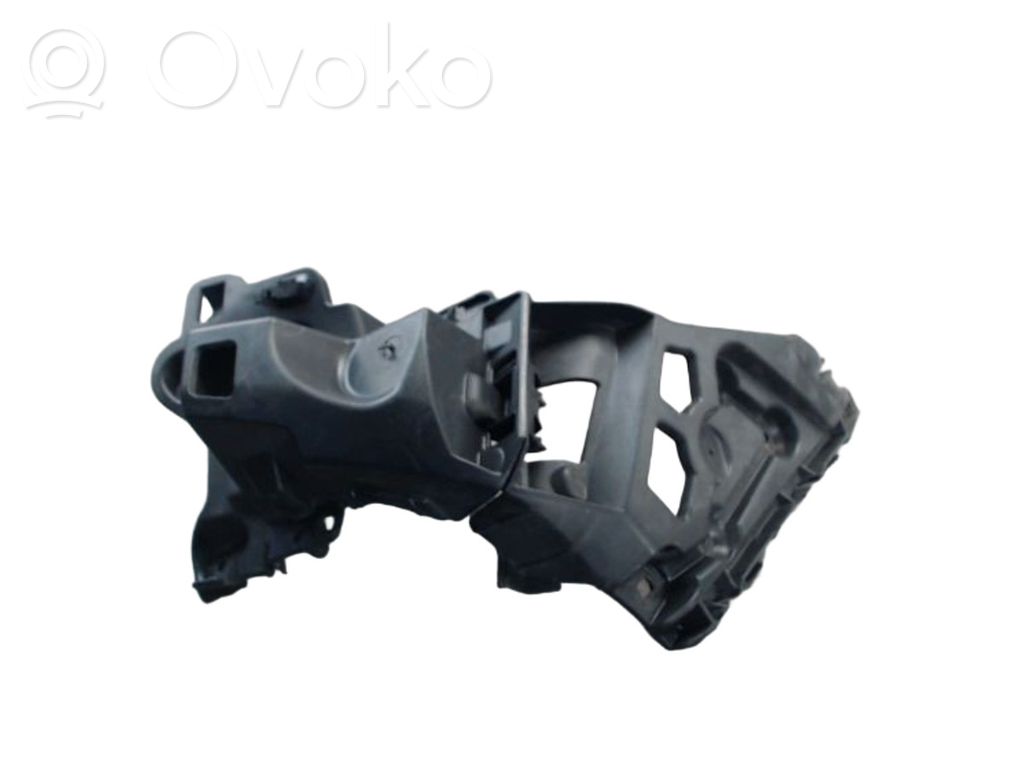 Renault Clio IV Takapuskurin kannake 