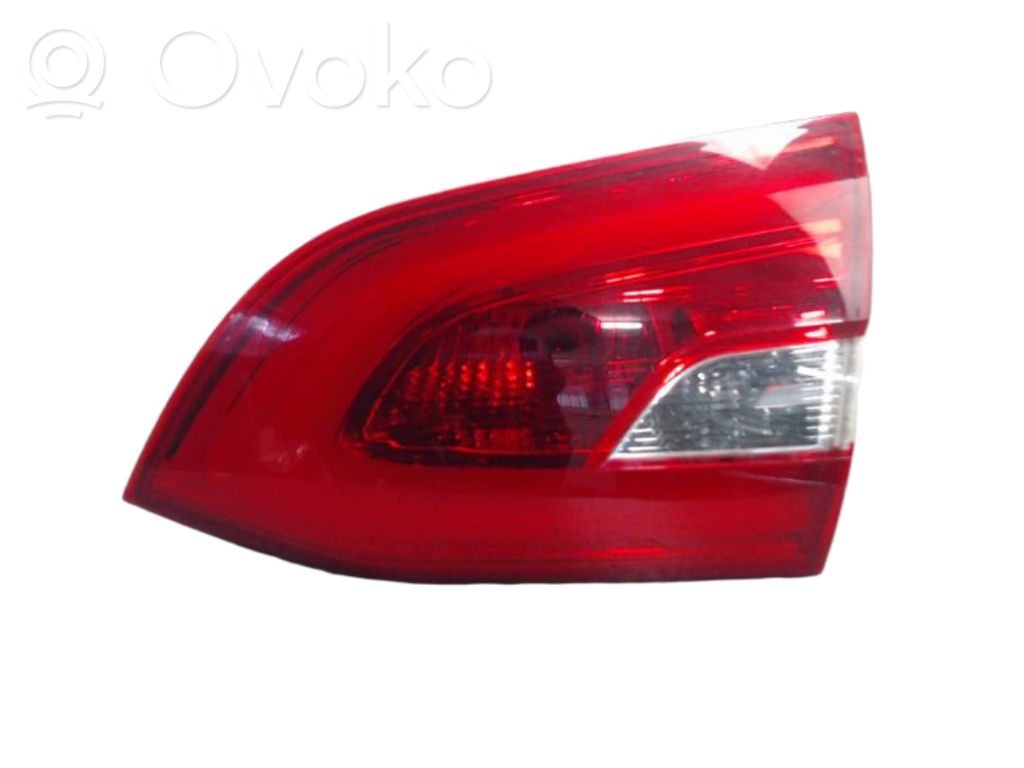 Peugeot 308 Luci posteriori del portellone del bagagliaio 