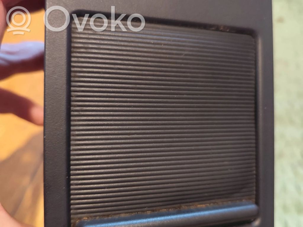 BMW 5 E39 Glove box central console 