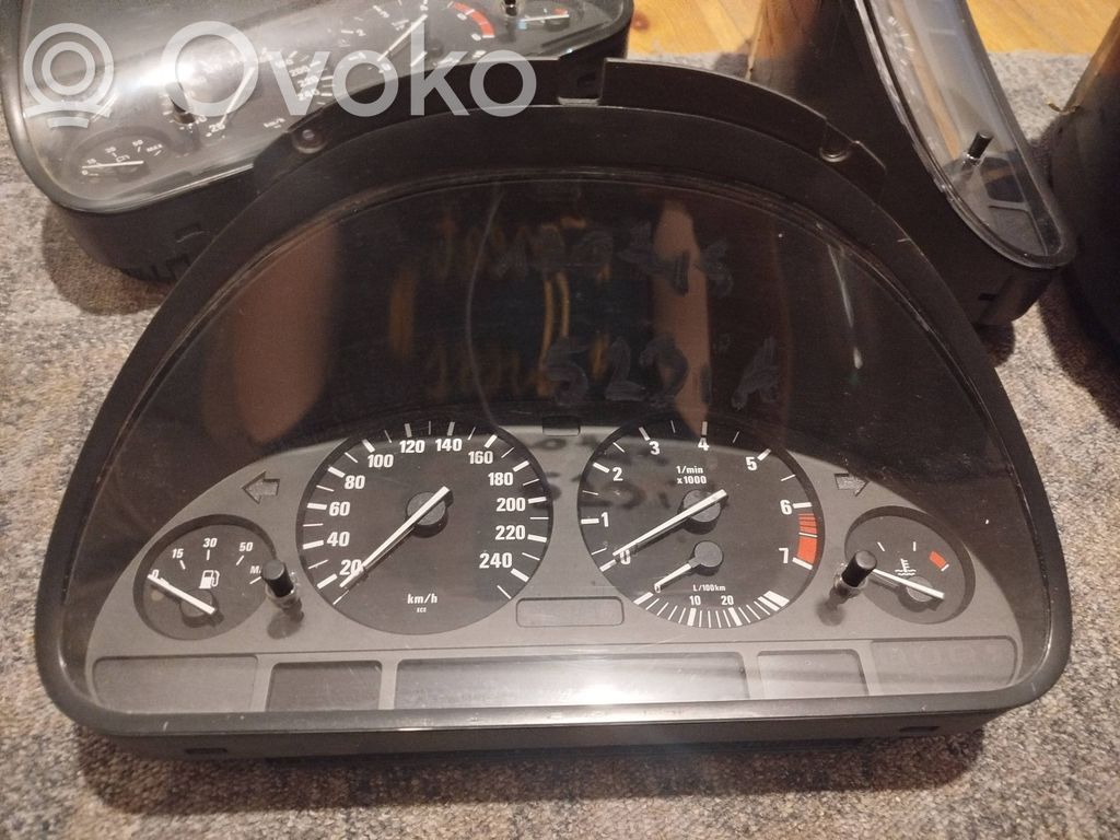 BMW 5 E39 Speedometer (instrument cluster) 