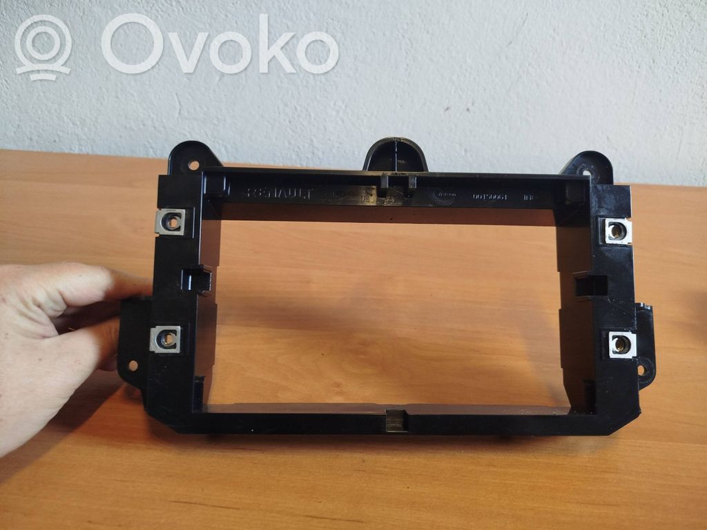 Konsola środkowa / Radio / GPS   280386258R,00150061