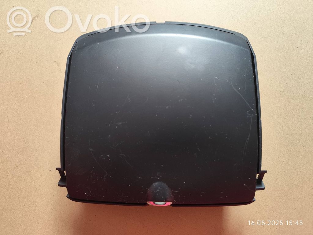 Nissan Note (E11) Daiktadėžė 