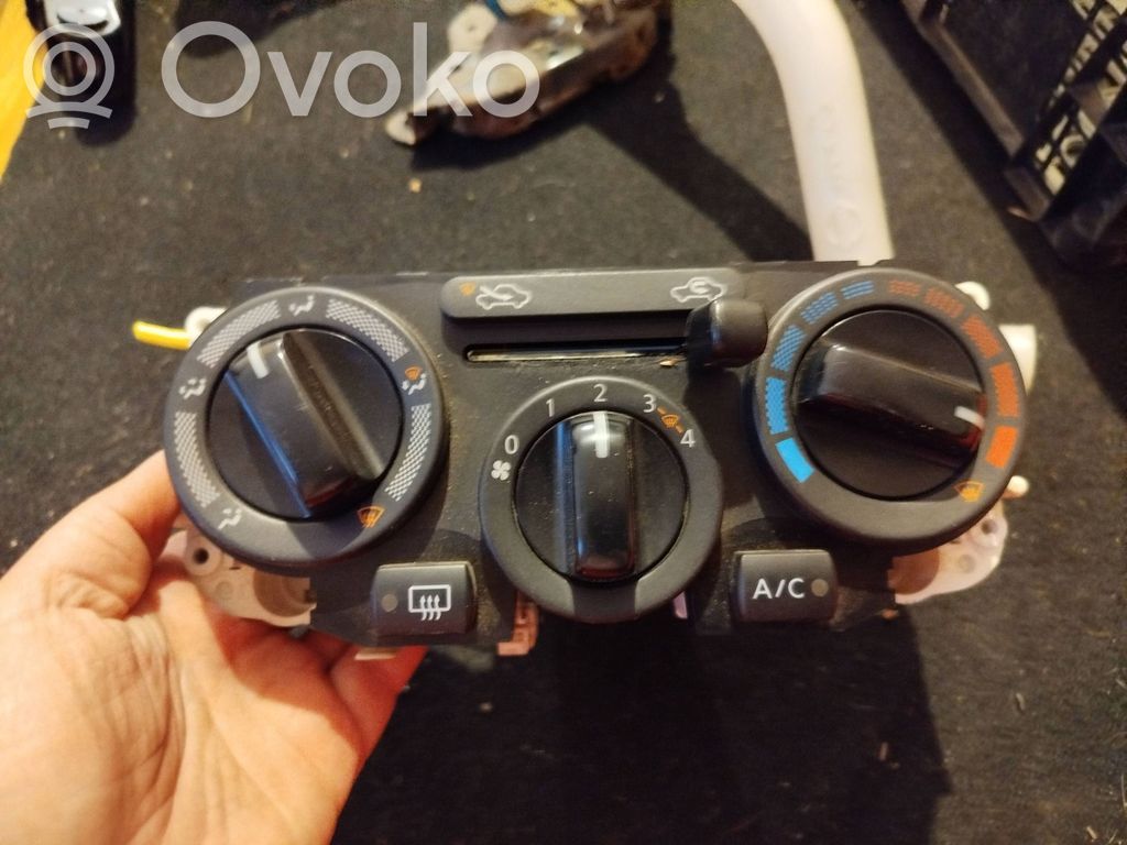 Nissan Note (E11) Climate control unit 