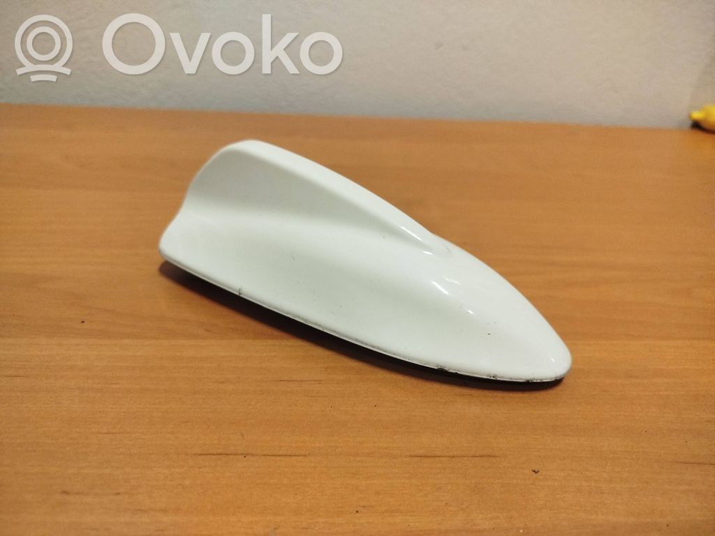 Volvo C30 Stogo (GPS) antenos dangtelis 