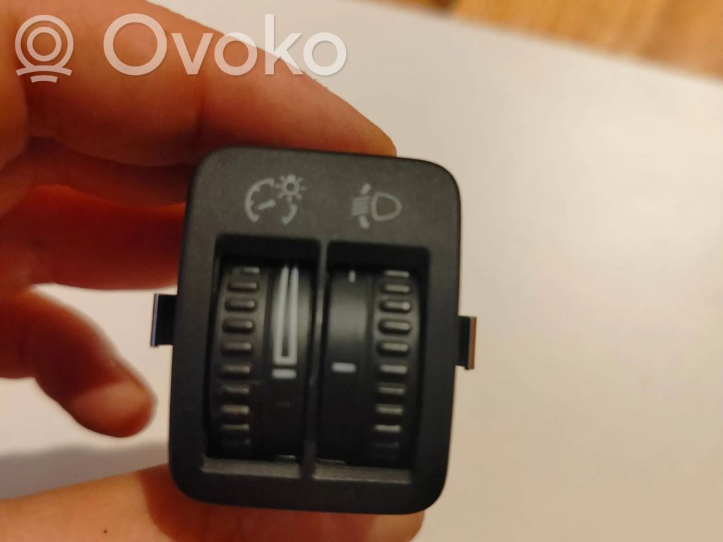Volkswagen Golf Plus Headlight level height control switch 
