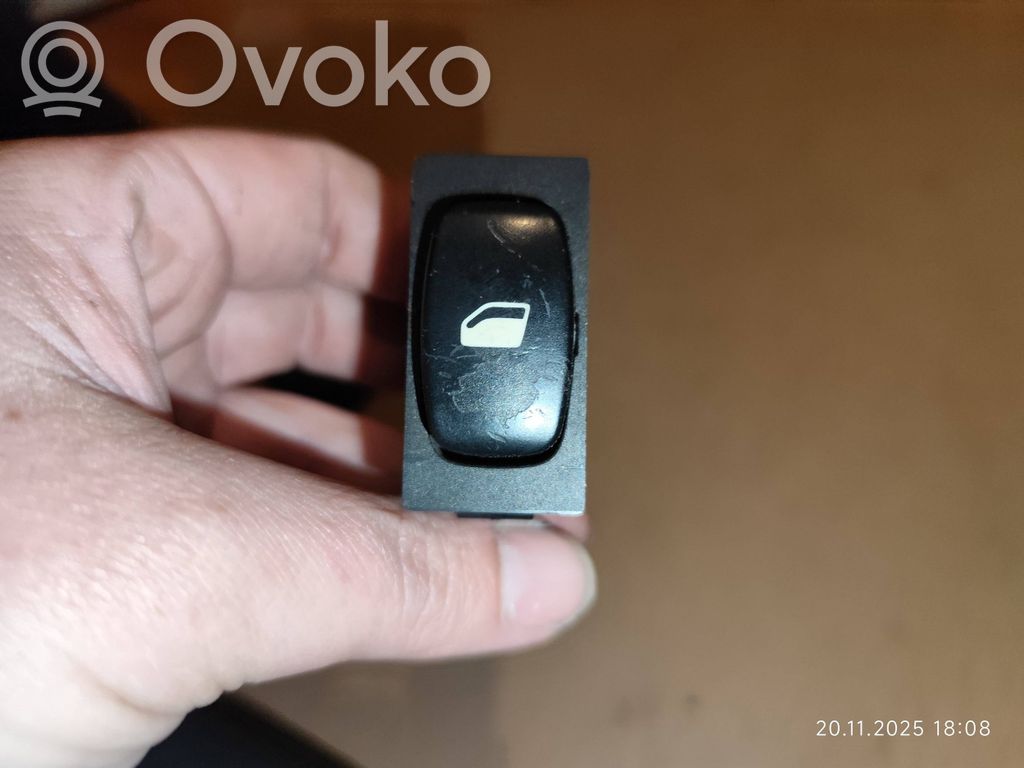 Przełącznik / Przycisk otwierania szyb   96360166XT,53269707,9710270504