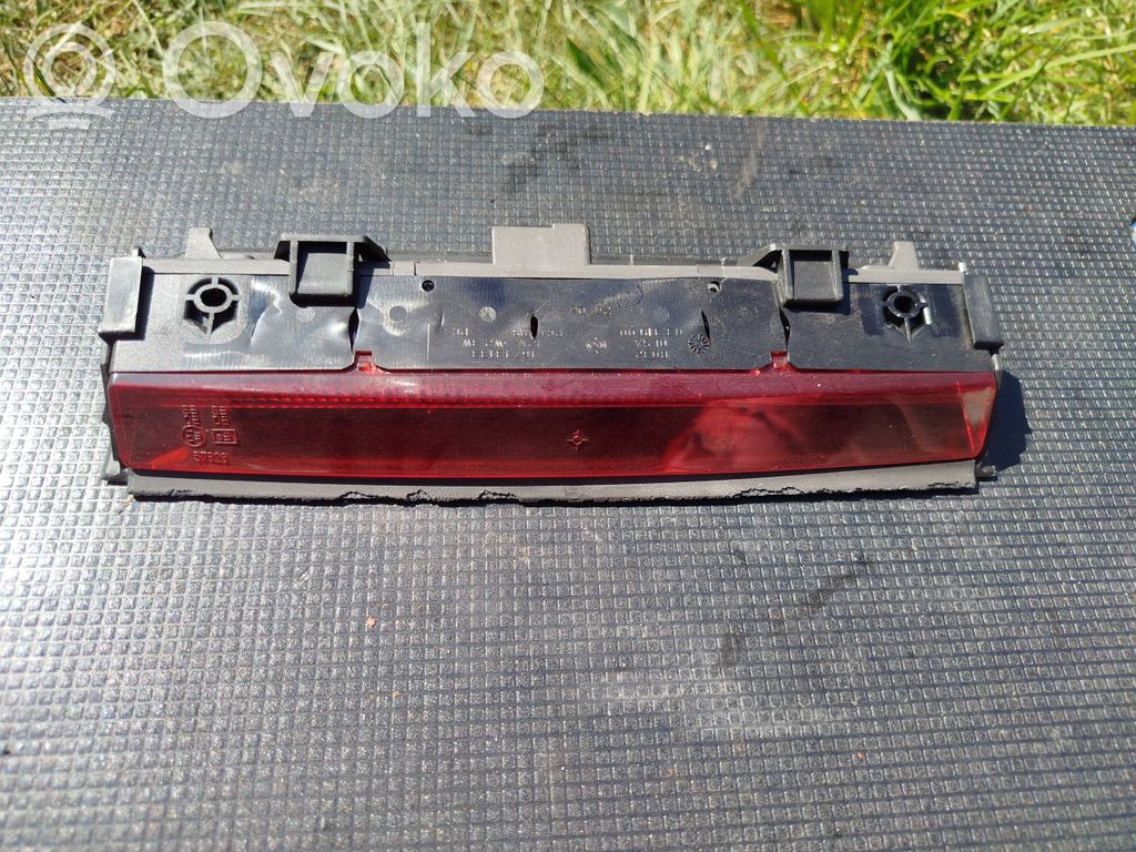 Alfa Romeo 147 Third/center stoplight 