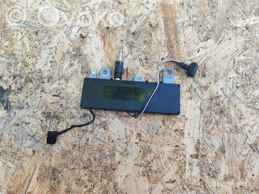 Antenna control unit   4870309,AAR728