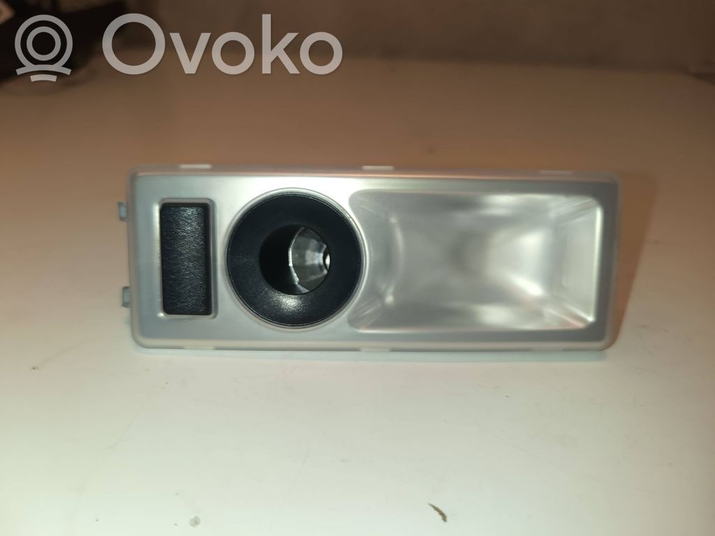 BMW 5 E60 E61 Takaistuimen valo 